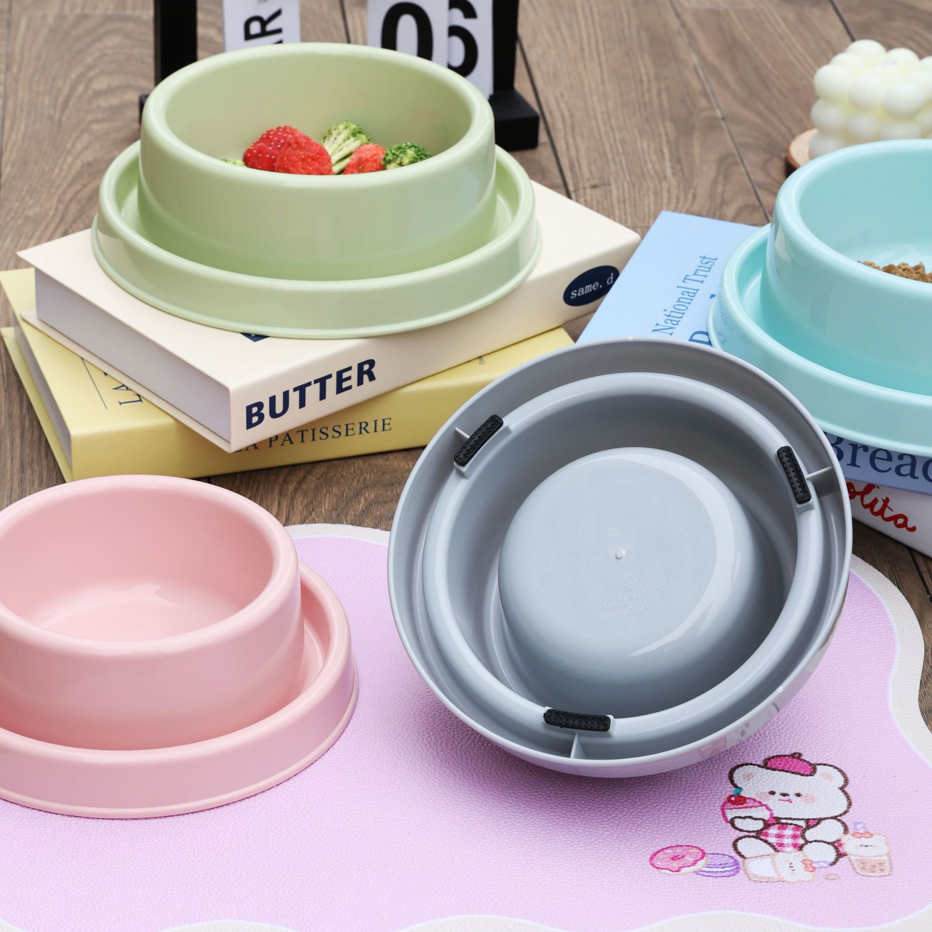 Pet Supplies Dog Food - Non-Slip Anti-Tip Pet Bowls for Dogs
